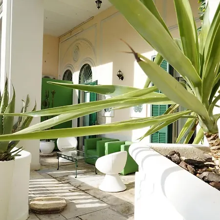 Bed & Breakfast Sisuites *