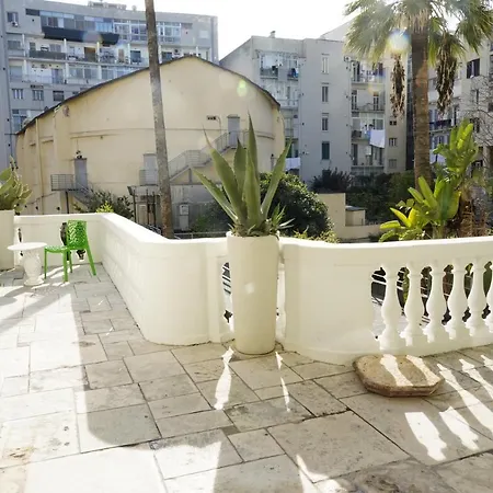 Sisuites Bed & Breakfast *