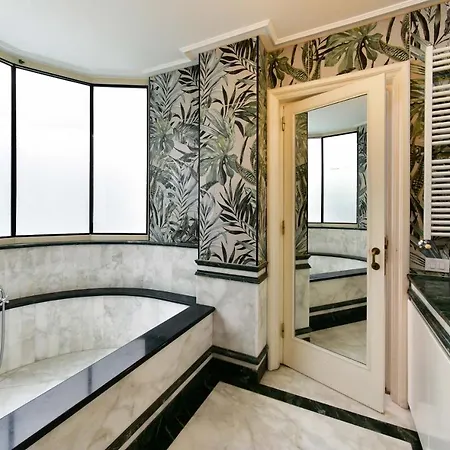 Sisuites Couette-café Bari