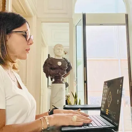 Sisuites Bed & Breakfast 4*