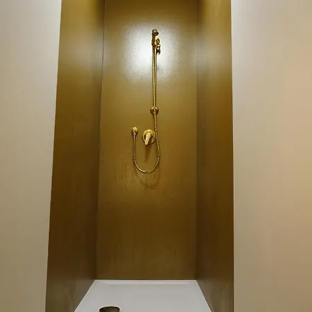 Sisuites Bari