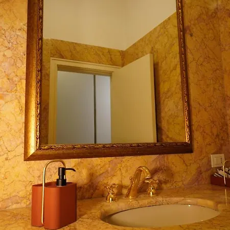 Bed & Breakfast Sisuites 4*