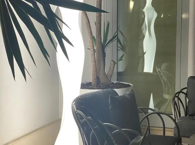 Sisuites Couette-café Bari