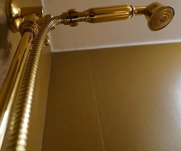 Sisuites Couette-café Bari